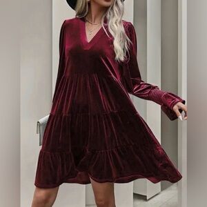 NWT Burgundy A-Line Long Sleeves Pleated Velvet V-Neck Tiered Dress Small